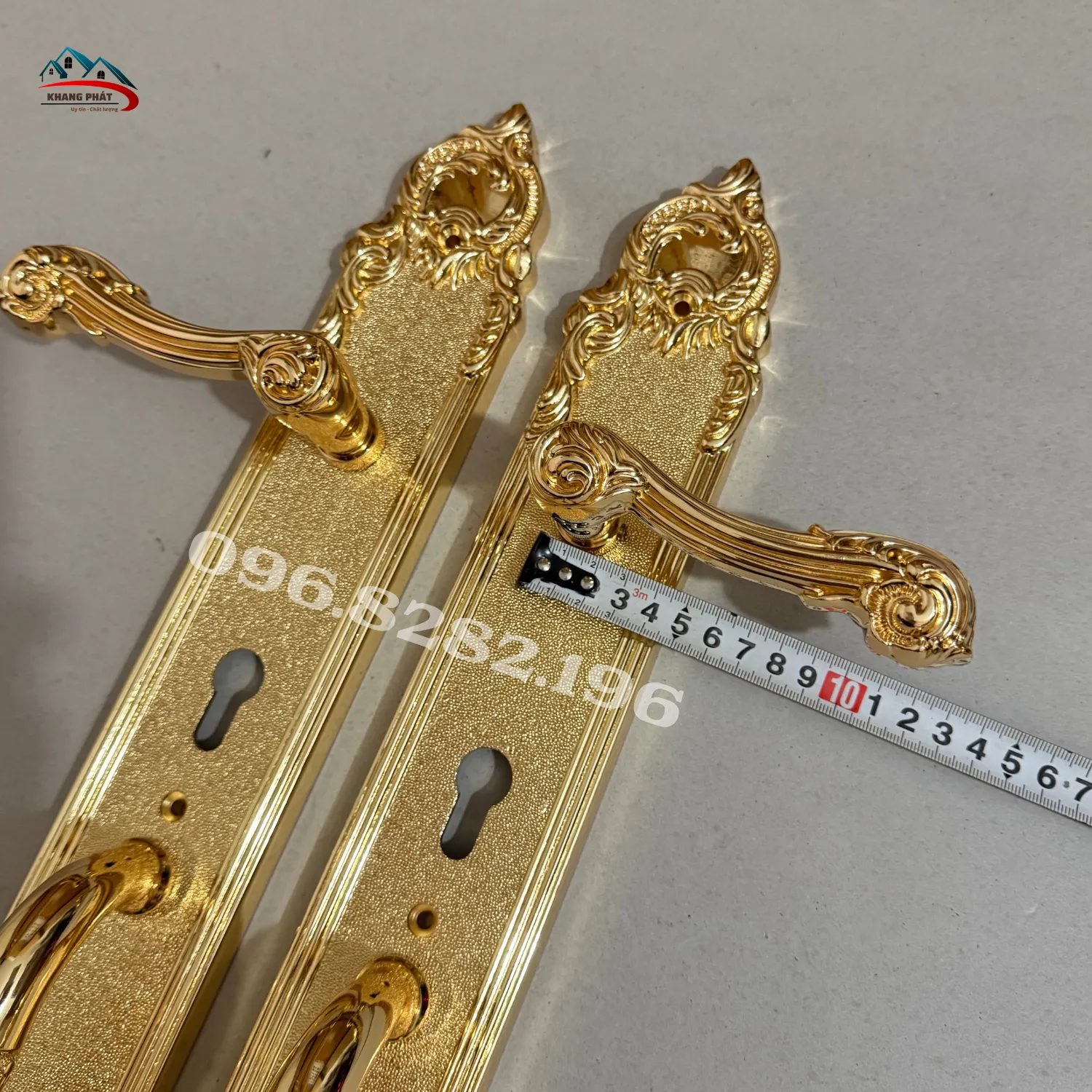 Đo chiều dài tay gạt khóa KP6161 13cm