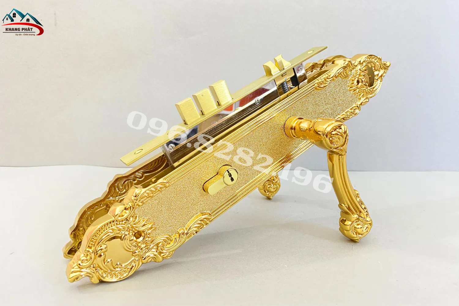 Khoá cửa KP6161 lắp hoàn chỉnh đầy đủ phụ kiện