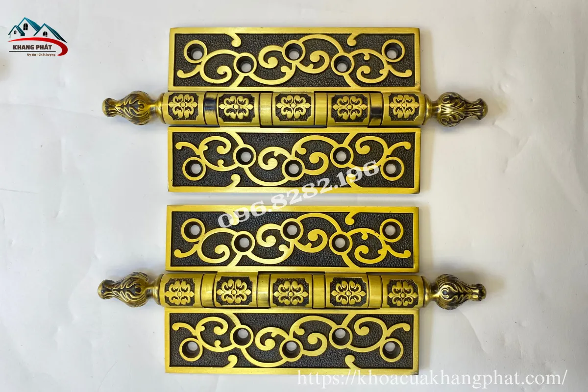 Hoa văn dây chạm nổi trên đồng thau