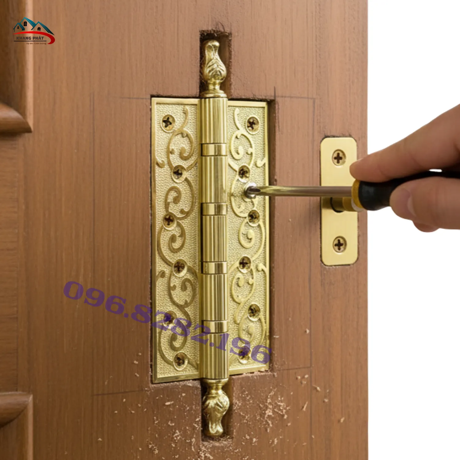 Bộ phụ kiện đồng thau cao cấp cho cửa gỗ đại sảnh