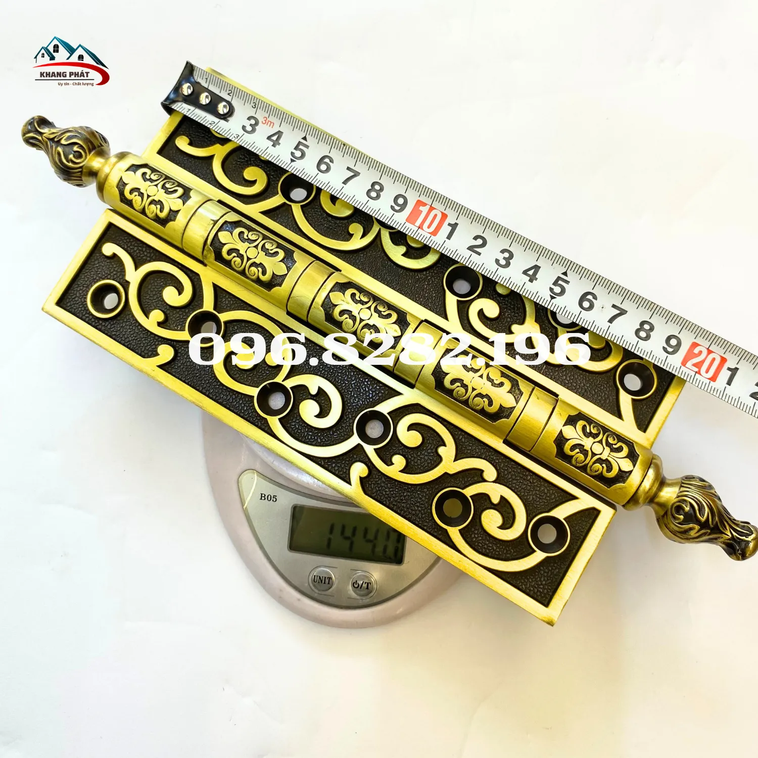 sản phẩm đặt trên cân điện tử 1.4kg