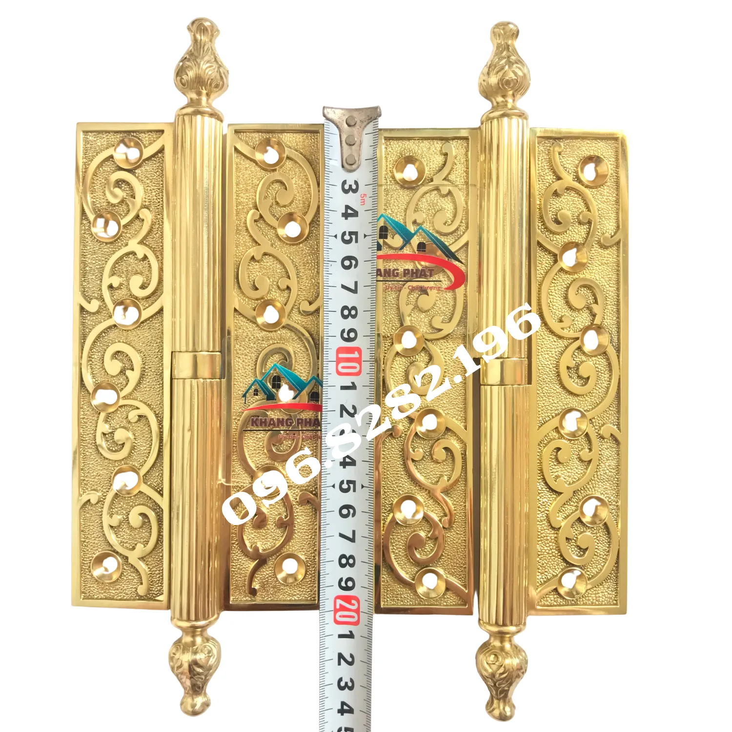 bề mặt đồng vàng bóng hoàn thiện cao cấp