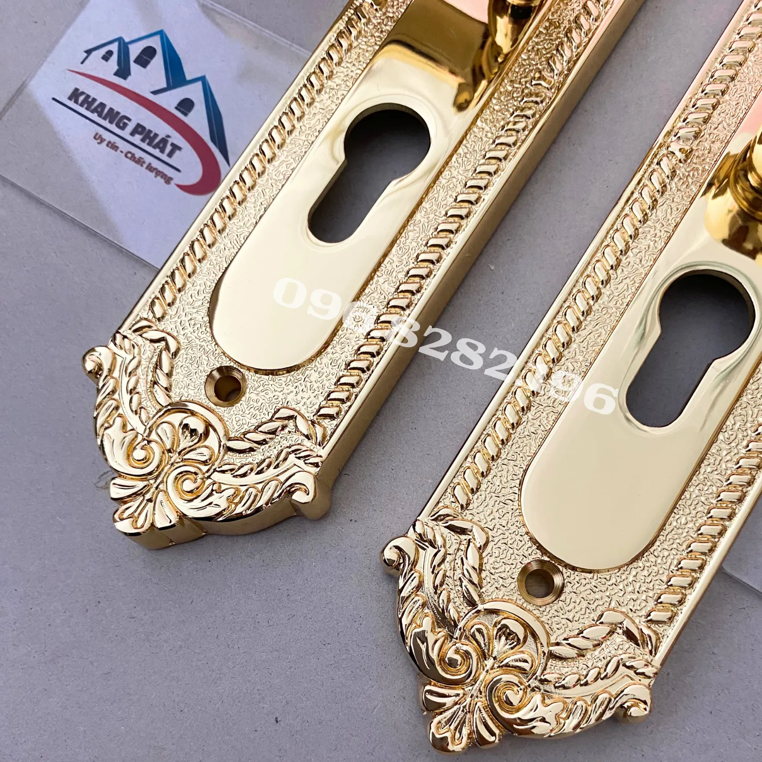 Chi tiết mặt ốp khóa cửa đồng KP666 mạ vàng 24K