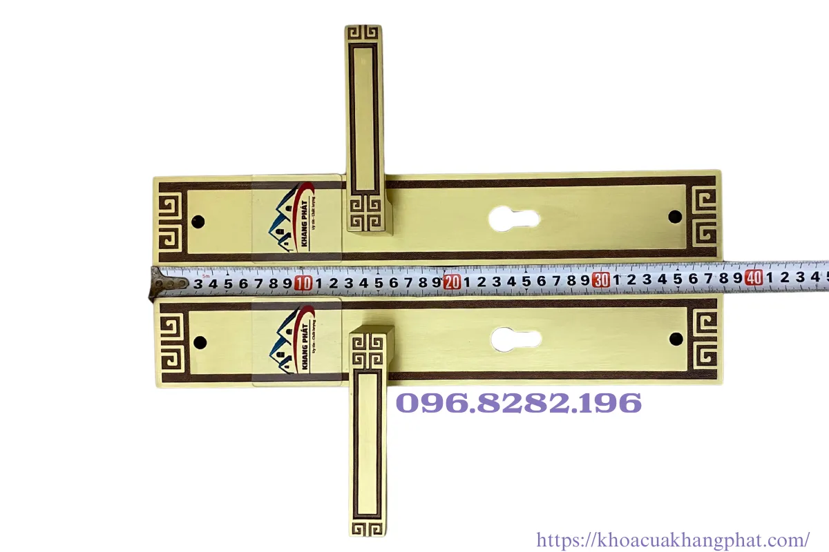 Đo chiều dài ốp khóa KP555 – dài 38cm