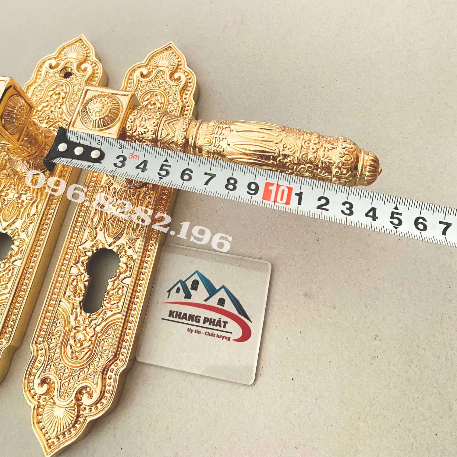 Đo chiều dài tay gạt khoá cửa KP999 14cm