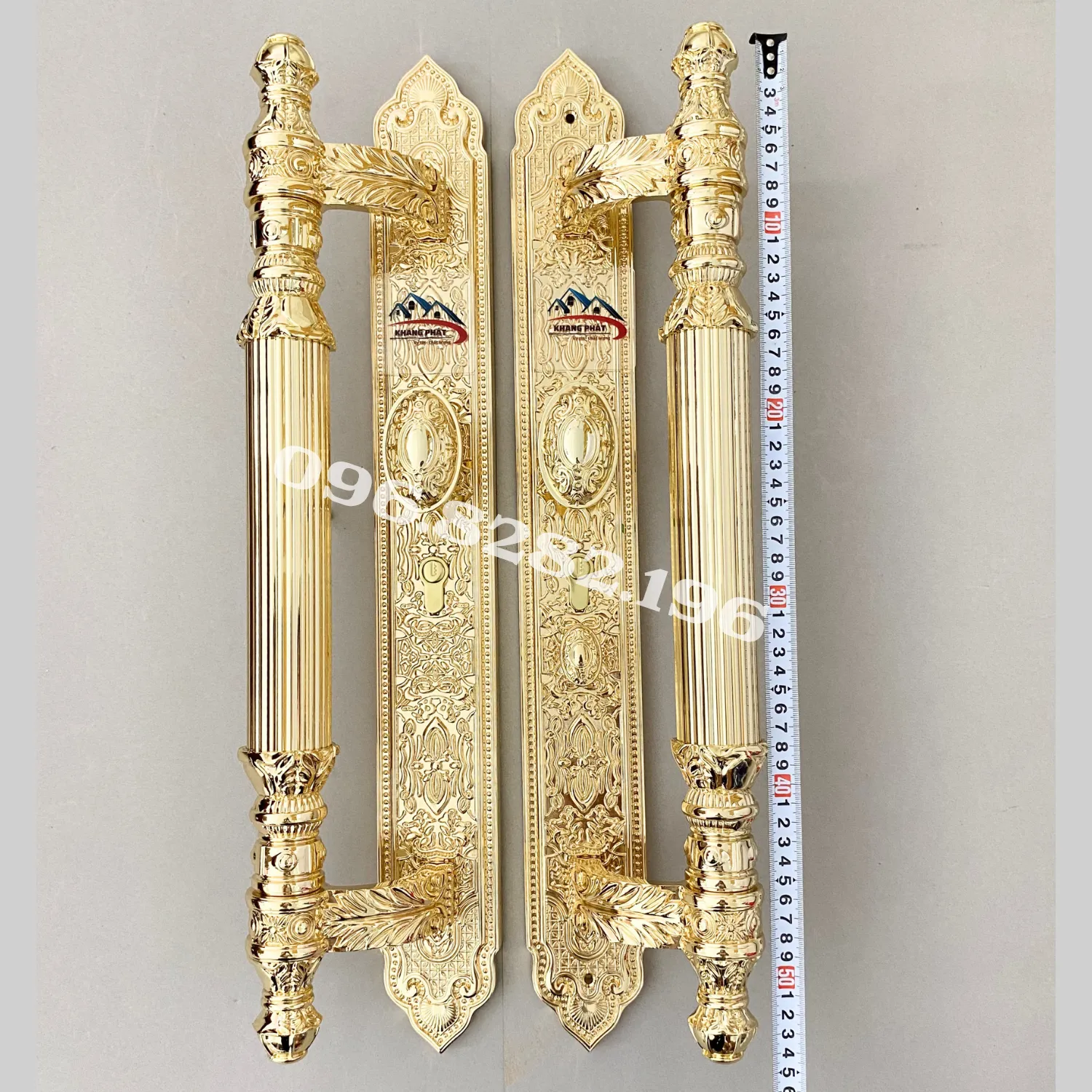 Đo chiều dài tay kéo khoá đại sảnh KP999A 57cm