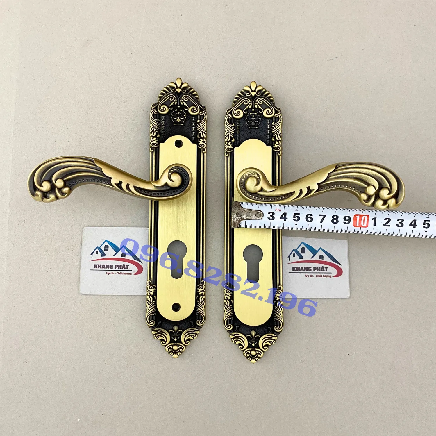 Đo chiều dài tay gạt khóa KP3232 dài 13cm