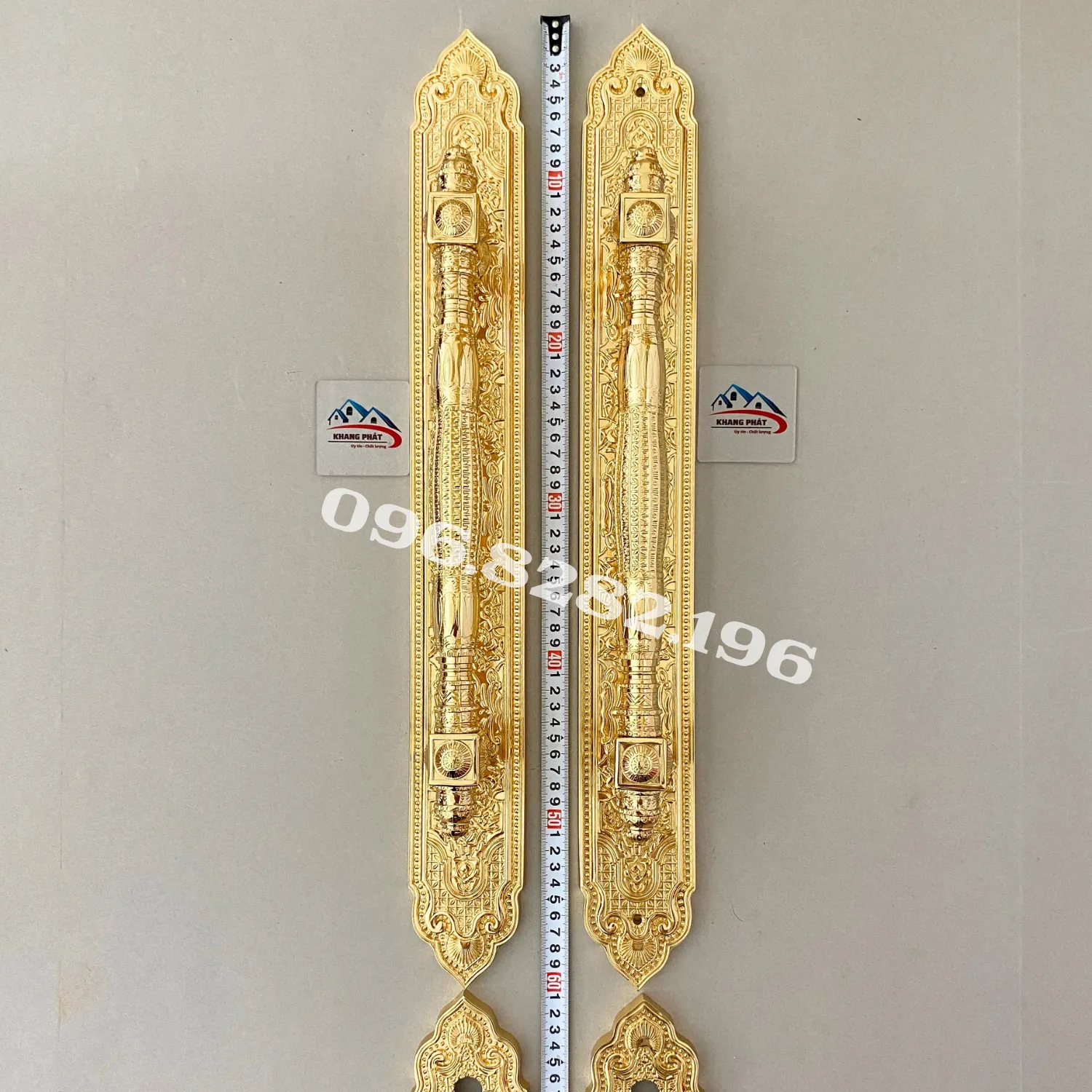Đo chiều dài mặt ốp tay kéo khoá cửa đại sảnh KP999F 60cm