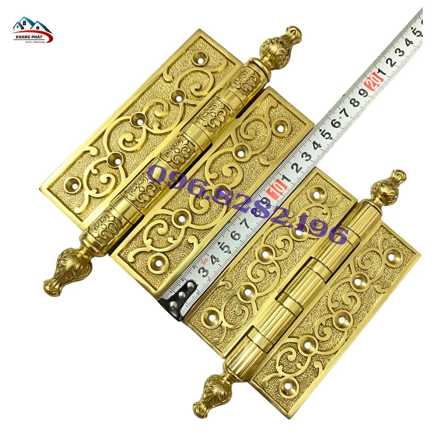 Mặt sau cánh lề bằng đồng