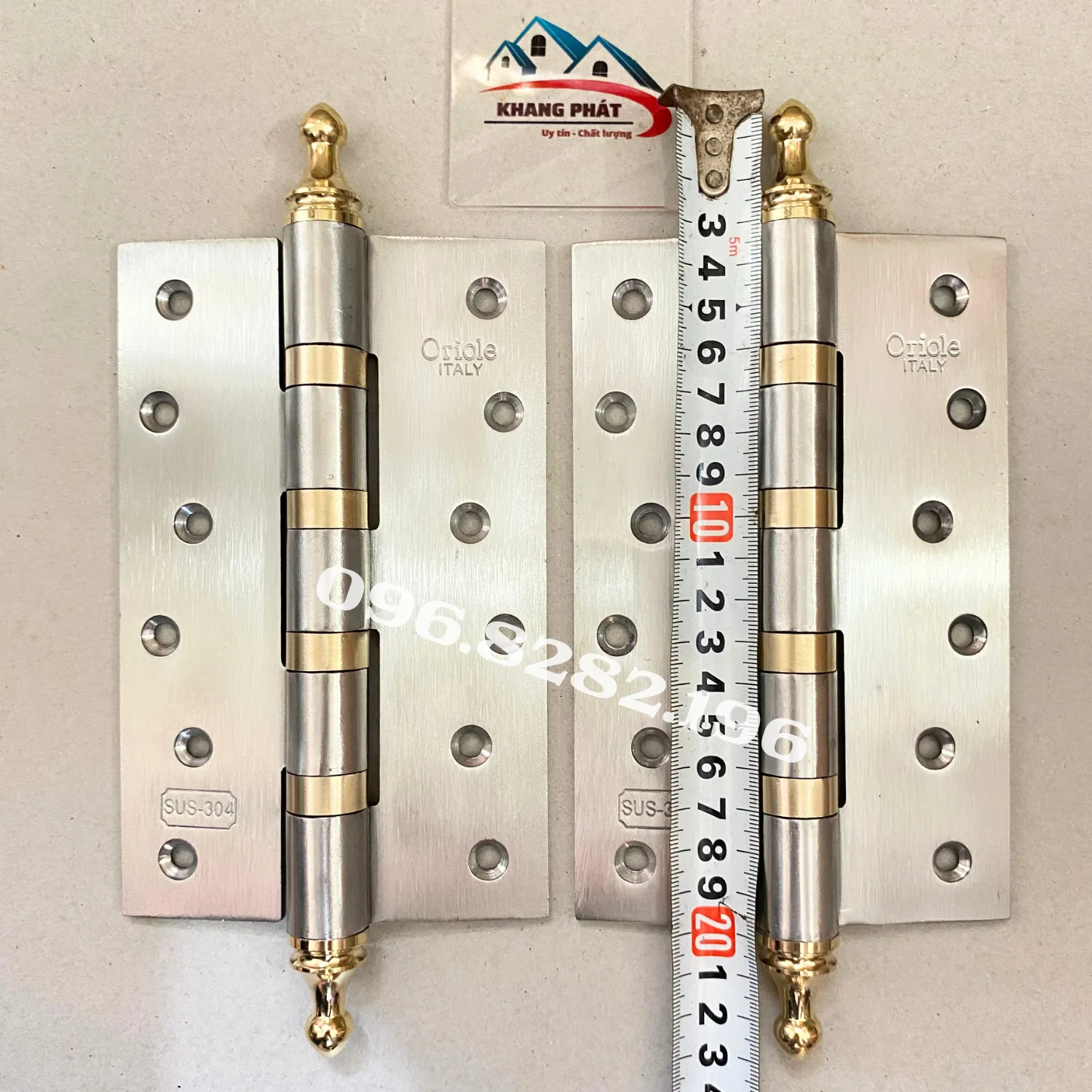 Cận cảnh bề mặt kim loại sáng bóng, hoàn thiện đẹp