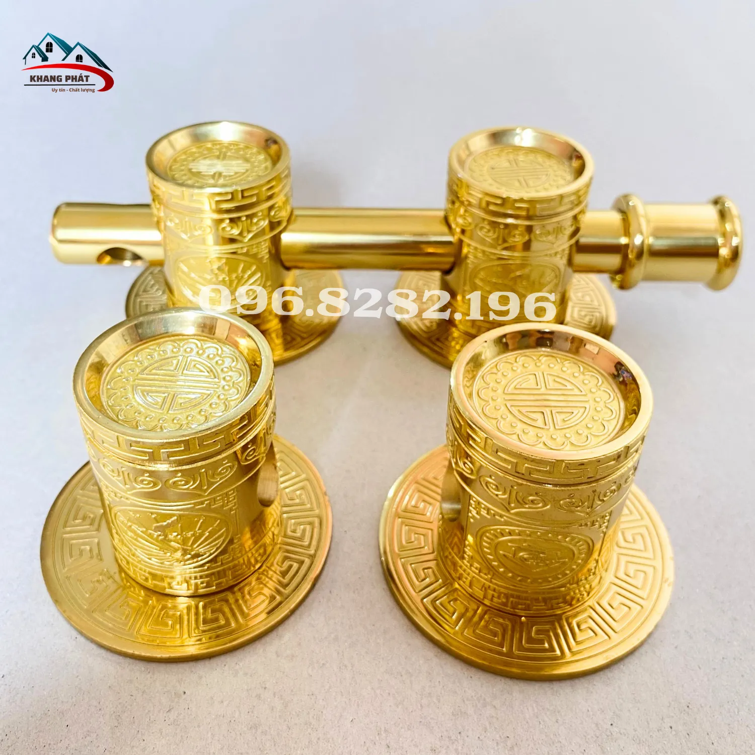 chuỳ thọ khoá cửa bức bàn bằng đồng