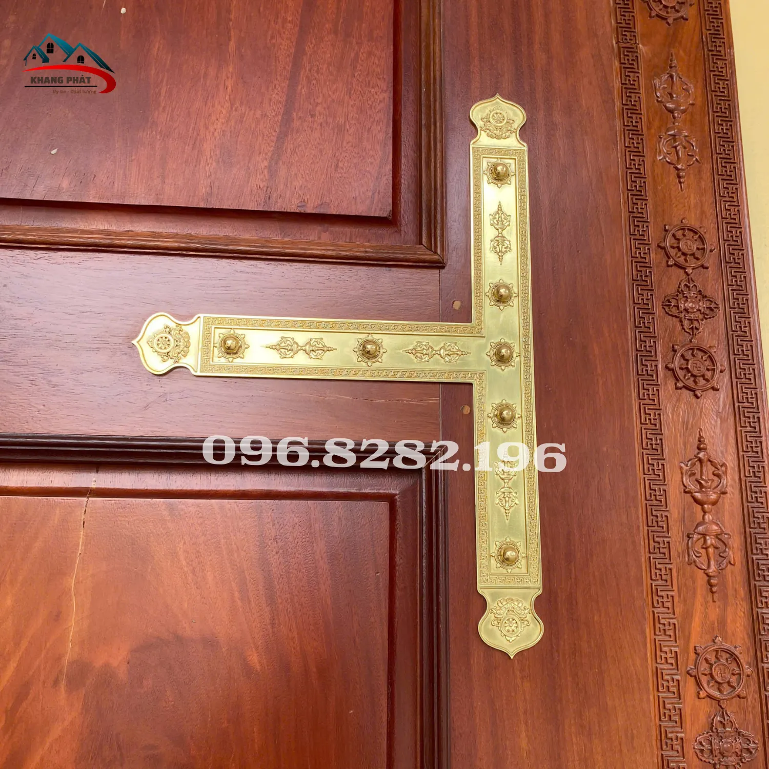 Ke góc chữ T hoạ tiết bánh xe luân hồi