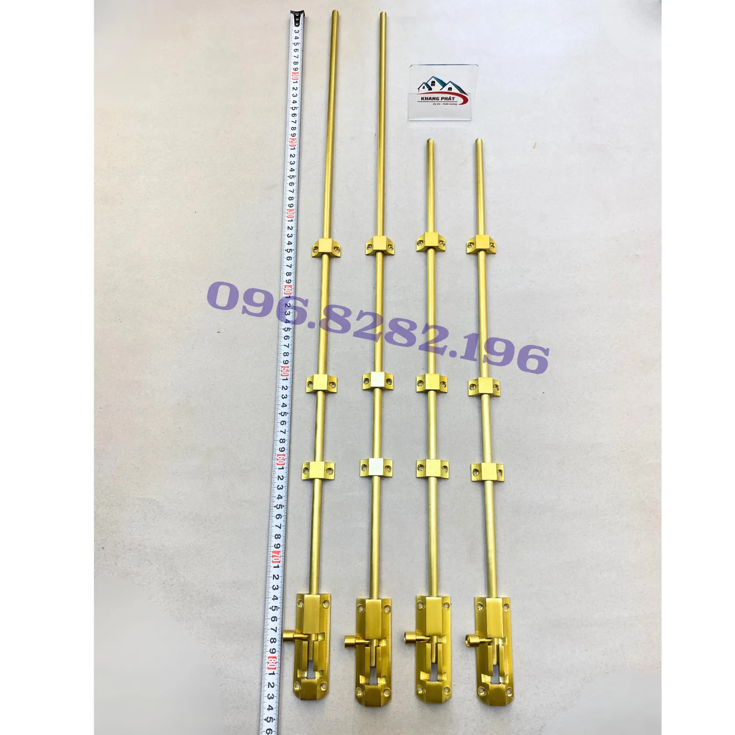 Đo chiều dài thực tế chốt đồng 80cm