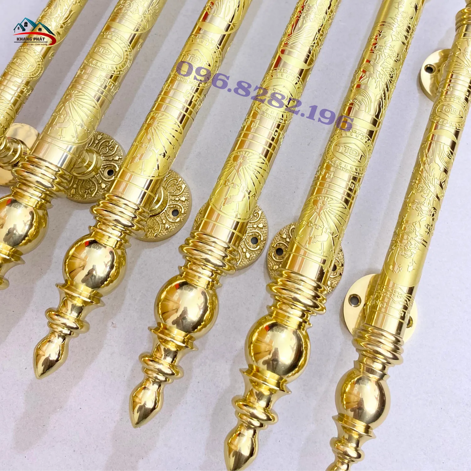 Phụ kiện cửa đồng trang trí biệt thự cao cấp