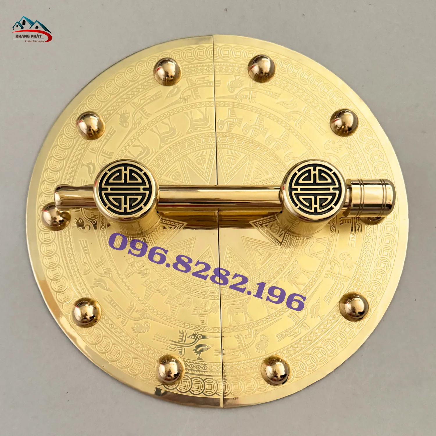 Phụ kiện cửa gỗ cổ truyền bằng đồng