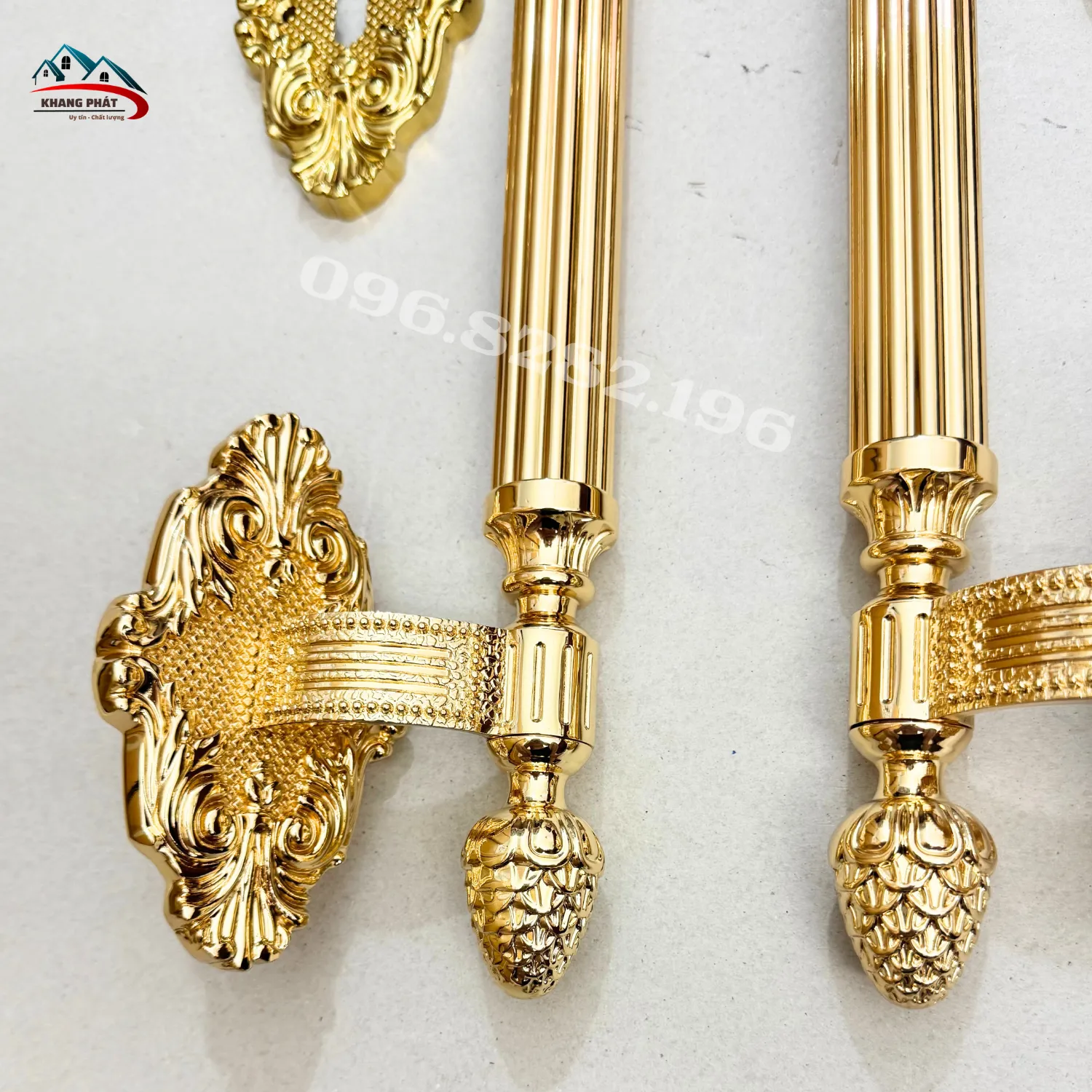 Bề mặt đồng vàng bóng hoàn thiện tinh xảo