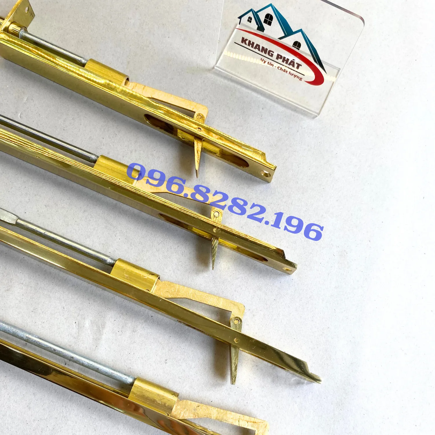 Thân đồng thau đúc đặc hoàn thiện vàng bóng
