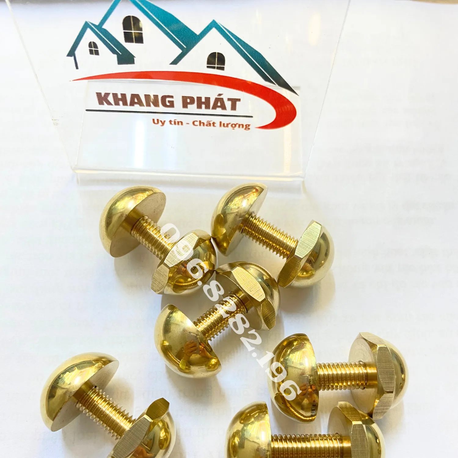 đinh mũ đồng lắp hai mặt cửa bằng ren nối