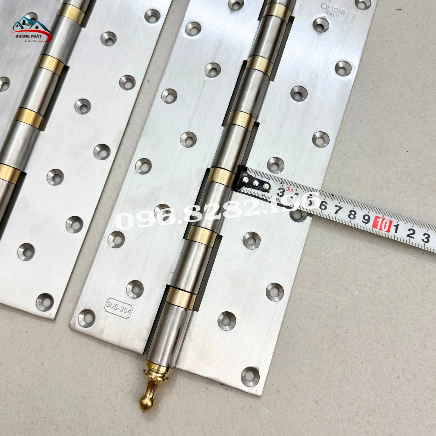 đo bản rộng bản lề inox cửa gỗ