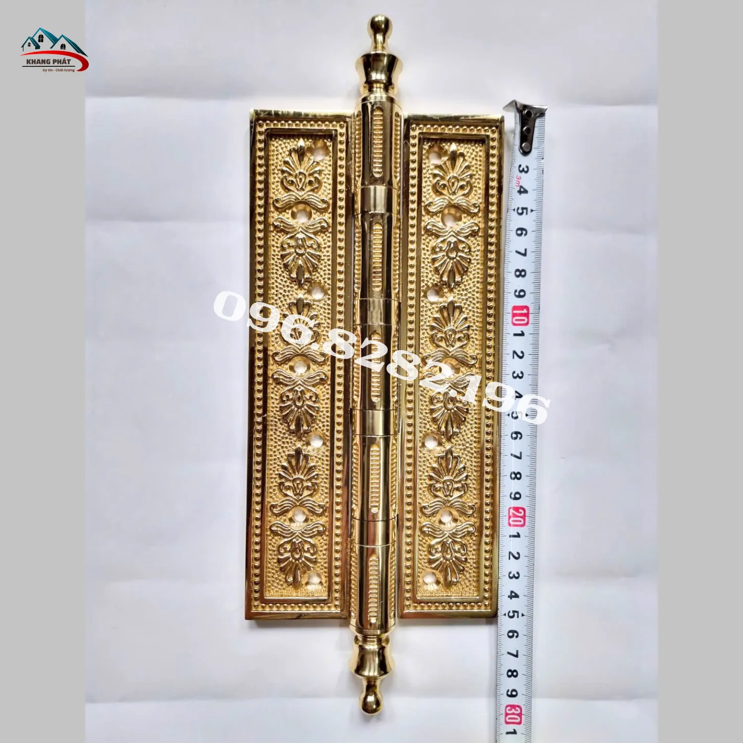 Đo chiều dài lá bản lề đồng hoa văn dài 25cm KP-LĐB525 màu vàng bóng