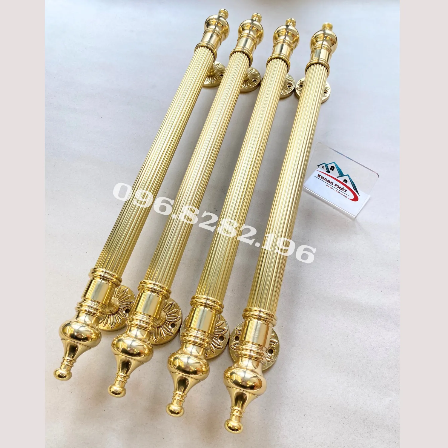 Đo đường kính phi 30 của thân tay kéo đồng