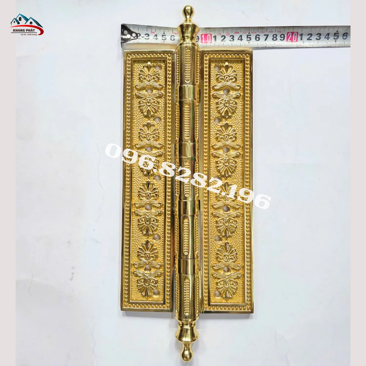 Đo chiều rộng tổng thể bản lề đồng KP-LĐB530 15cm cho cửa gỗ dày từ 7-10cm