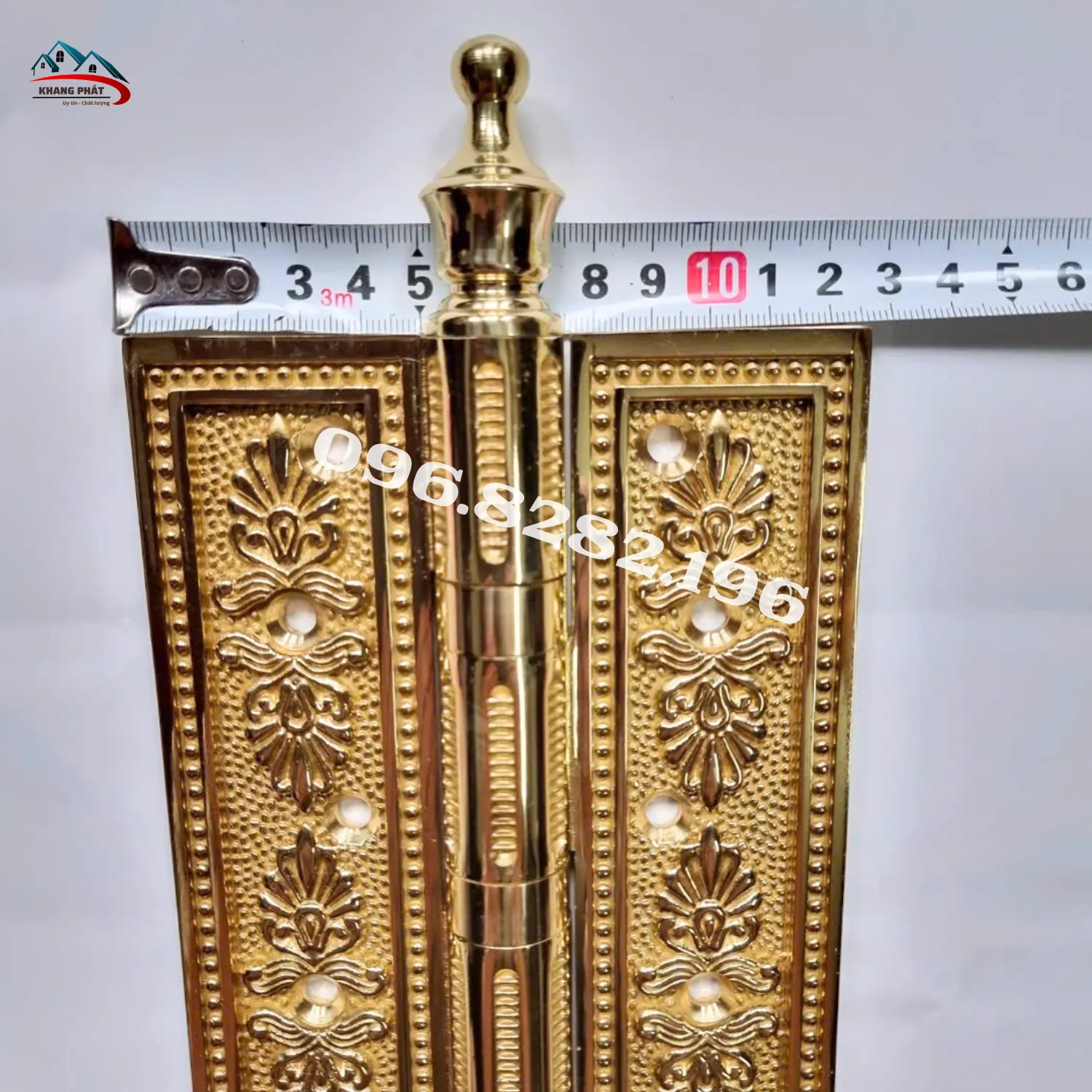 Kích thước tổng thể rộng 12,5cm của mẫu hoa văn vàng bóng
