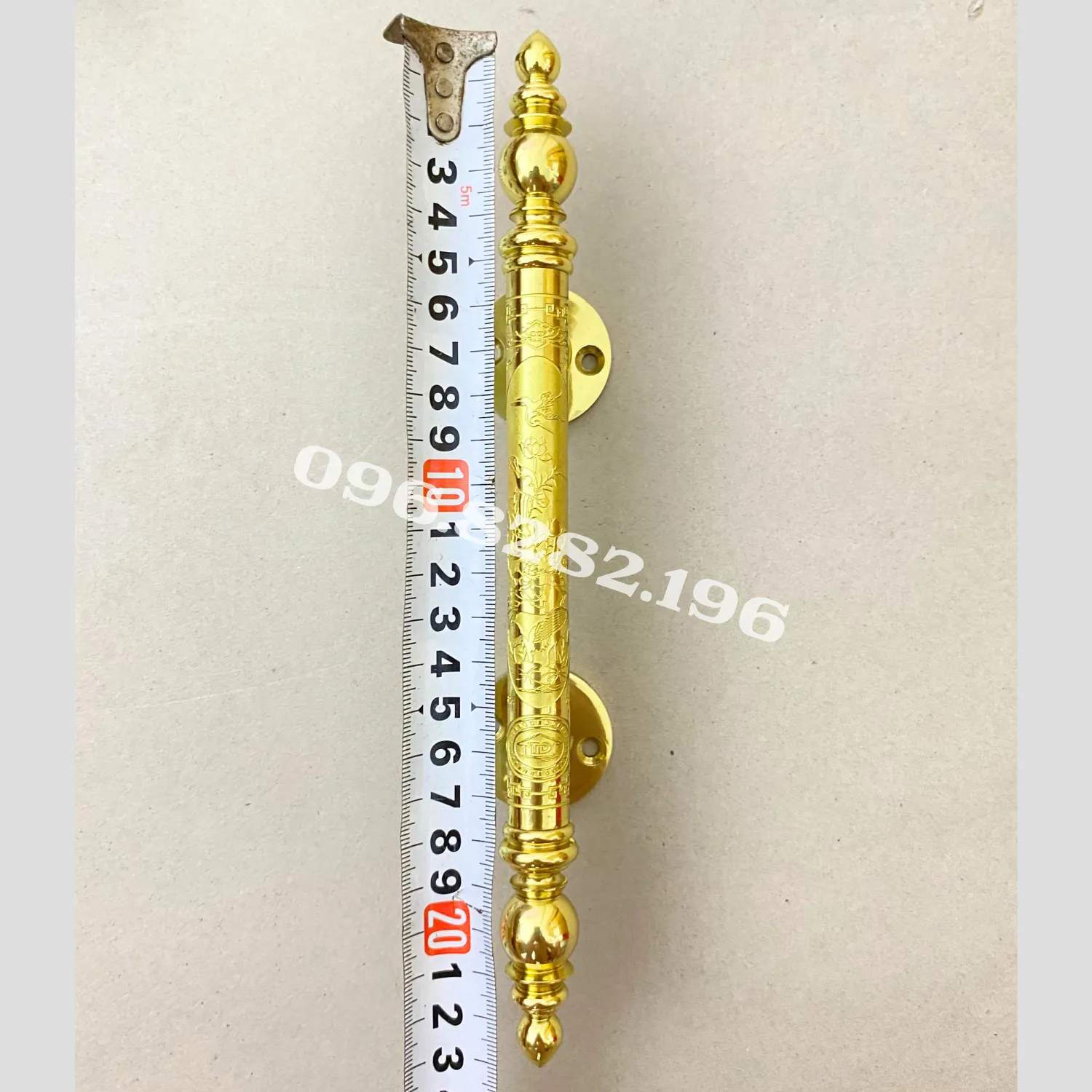 Đo thực tế tay kéo cửa dài 23cm phi 14mm