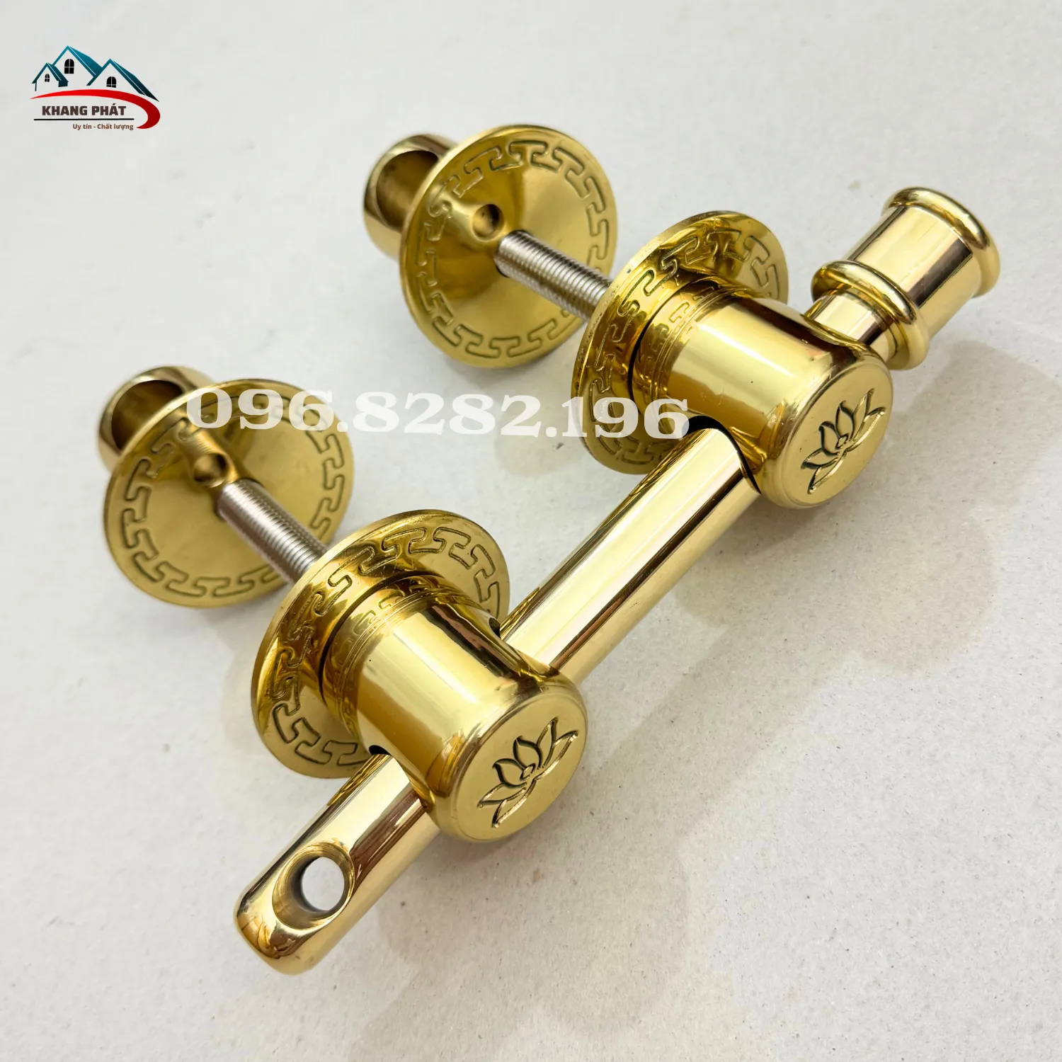 đầy đủ phụ kiện bộ chuỳ đồng hoa sen và then cài
