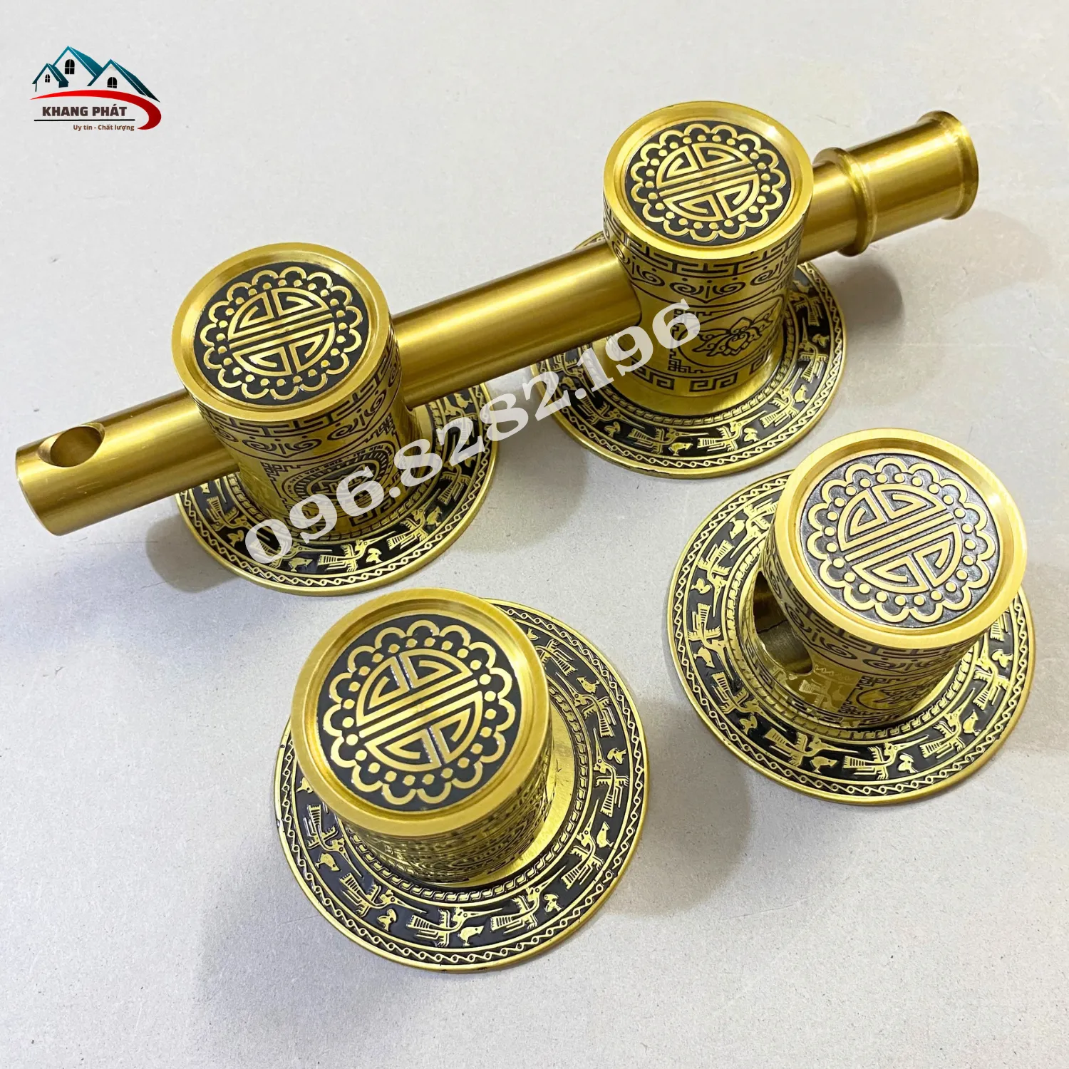 Bộ chùy đồng đen hoa văn trống đồng