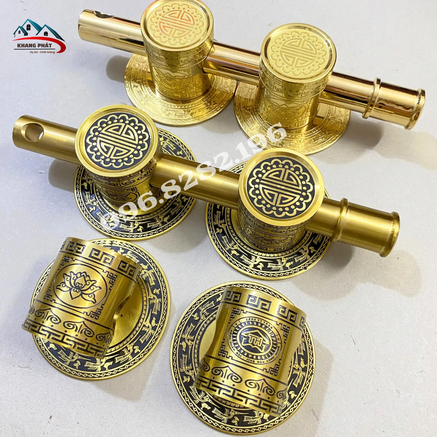 Cận cảnh chùy đồng hoa văn bản đồ Việt Nam