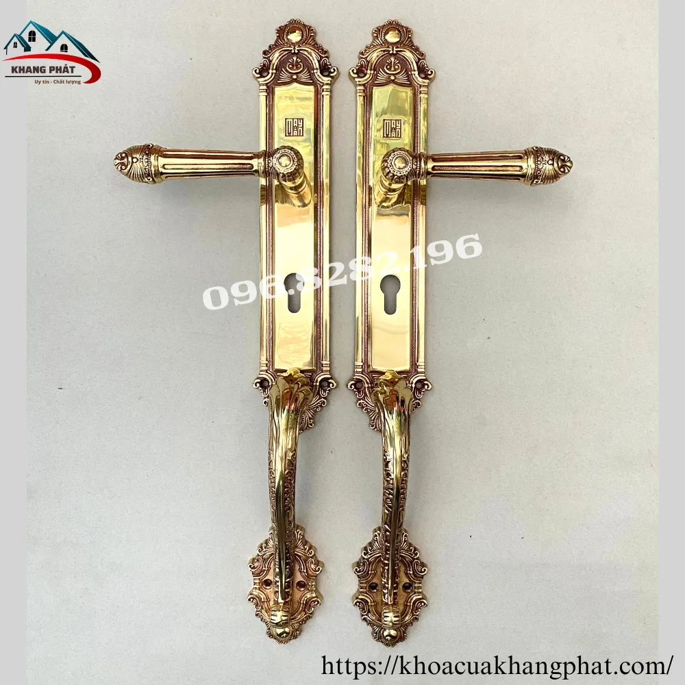 Khoá tay nắm cửa gỗ đại sảnh Huy Hoàng HCP 8526 bằng đồng thau nguyên khối, dài 52.5cm